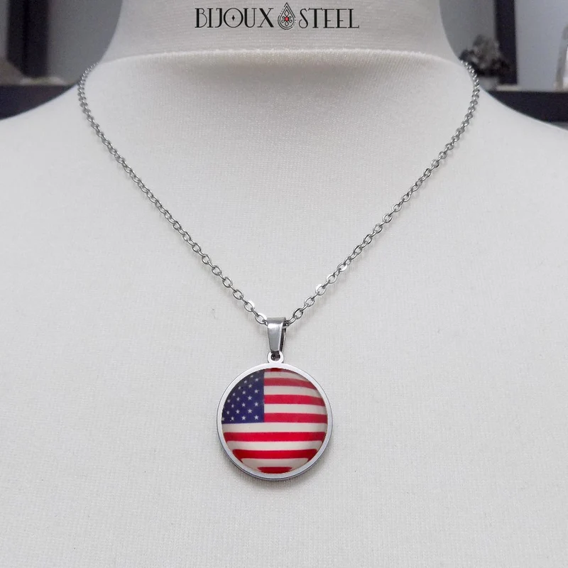 Collier à pendentif drapeau des États-Unis