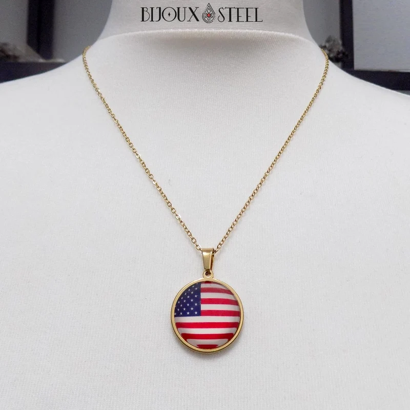 Collier à pendentif drapeau des États-Unis