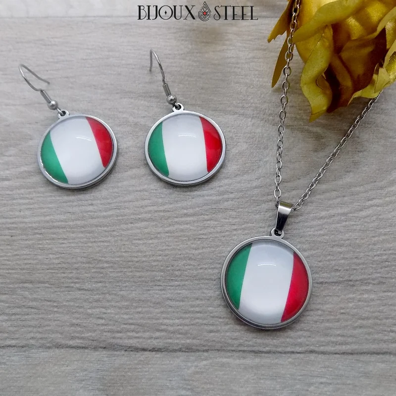 Collier à pendentif drapeau de l'Italie