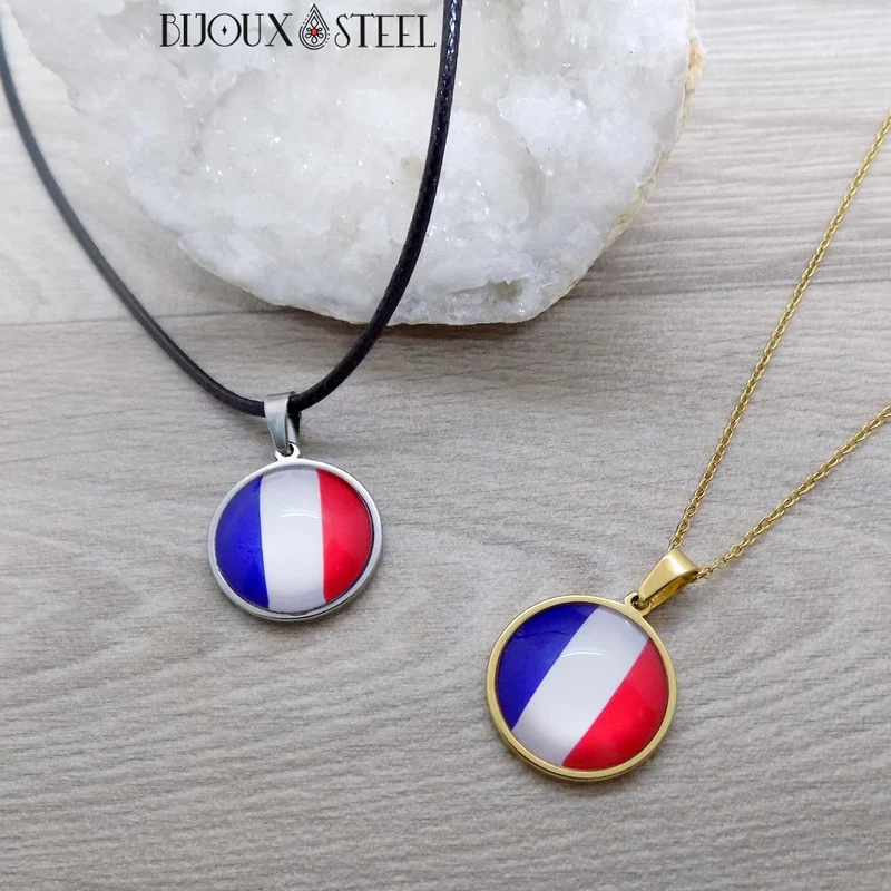 Collier à pendentif drapeau de la France