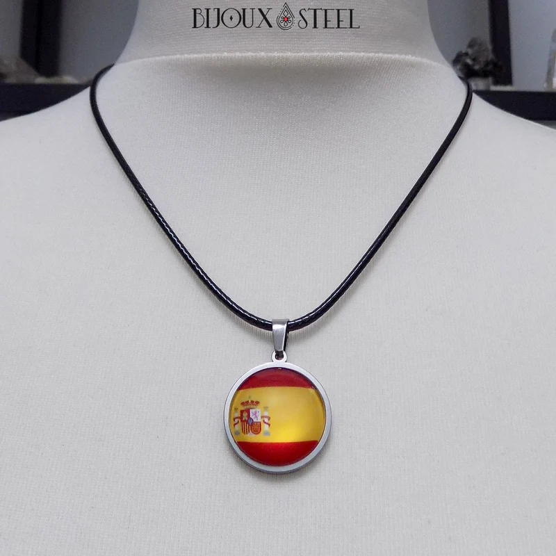 Collier à pendentif drapeau de l'Espagne