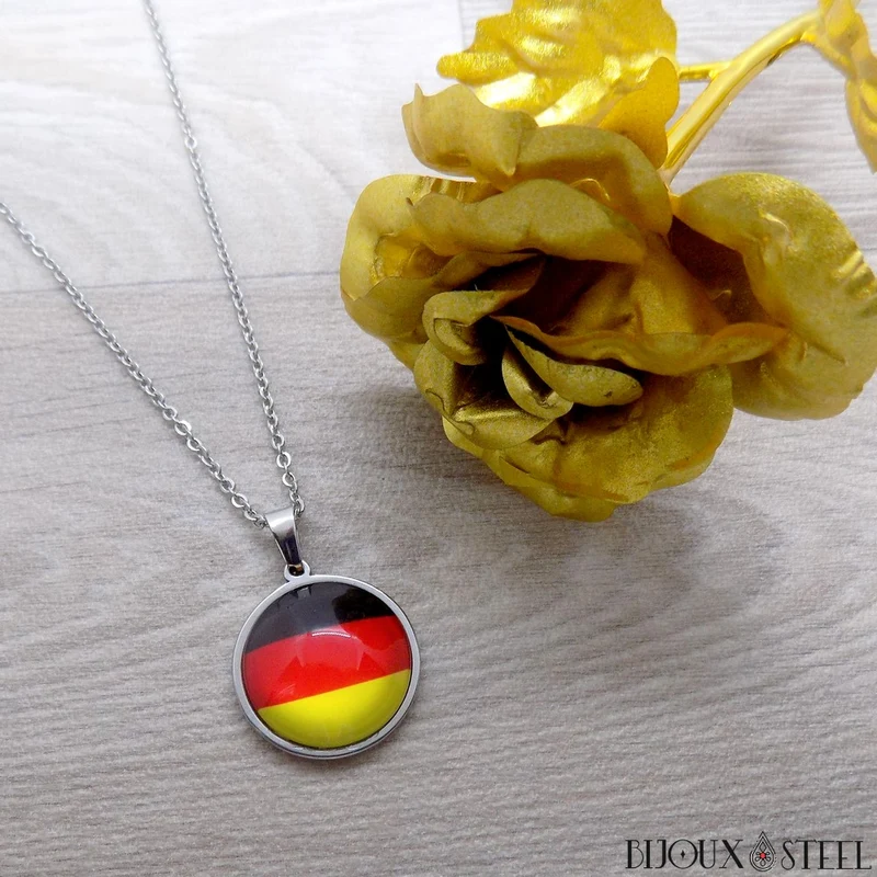 Collier à pendentif drapeau de l'Allemagne