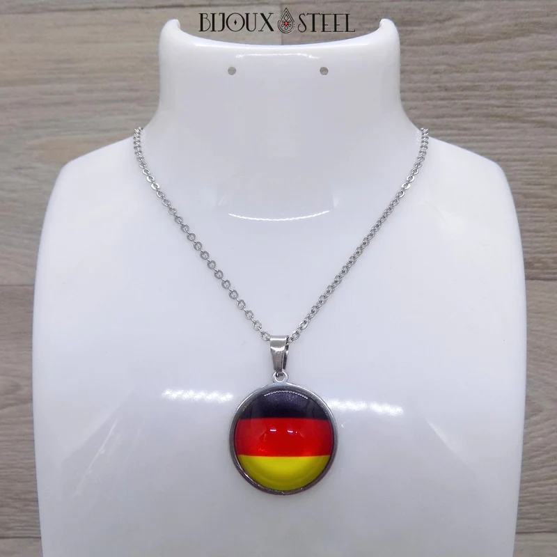 Collier à pendentif drapeau de l'Allemagne