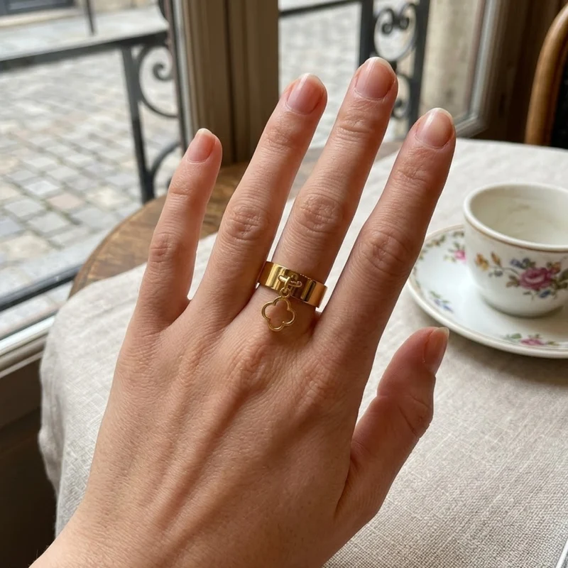 Bague Clova