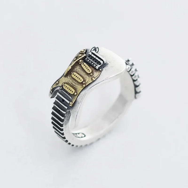 Bague en Forme de Guitare
