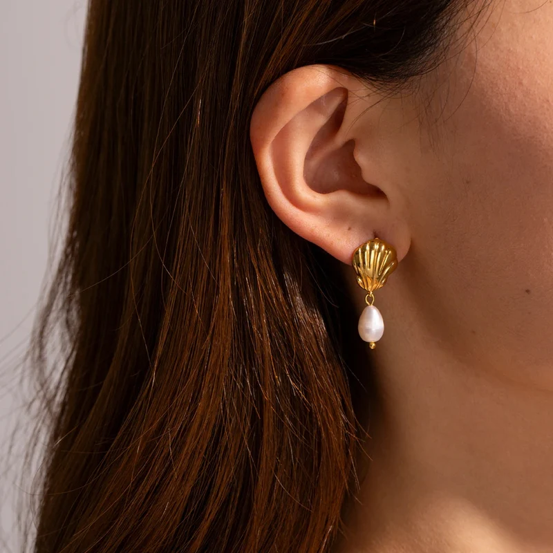 Boucles d'Oreilles Coquillage Doré Perle