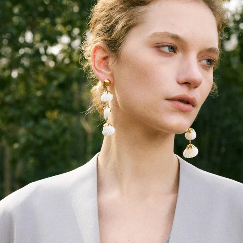 Boucles d'Oreilles Pendante Triple Coquillage