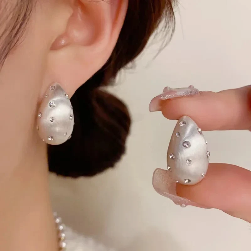 Boucles d'Oreilles Goutte Matte