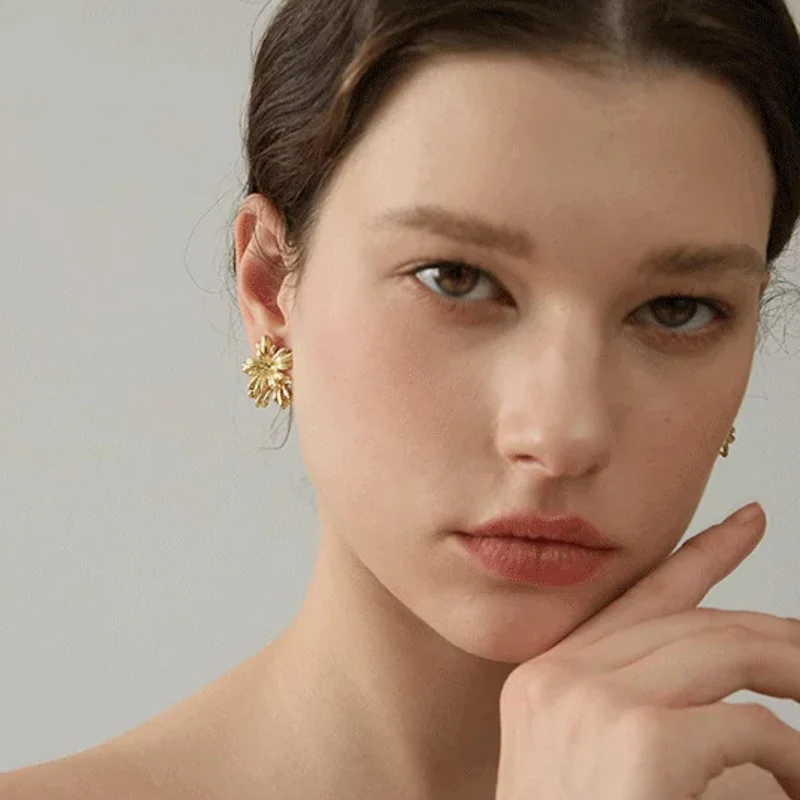 Boucles d'Oreilles Fleur Relief