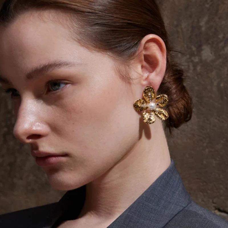 Boucles d'Oreilles Fleur Strass et Perle