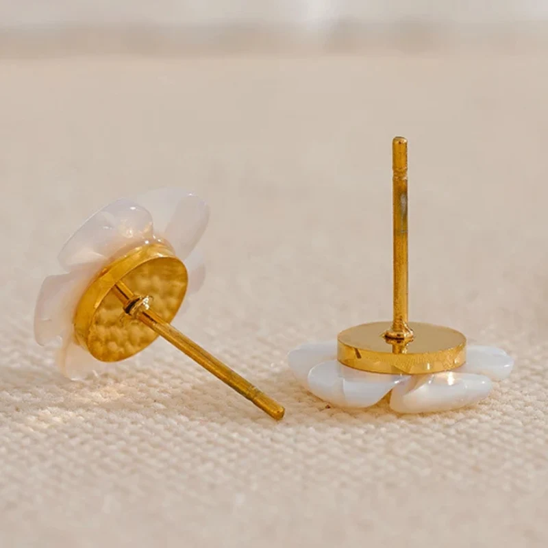 Boucles d'Oreilles Fleur Camélia