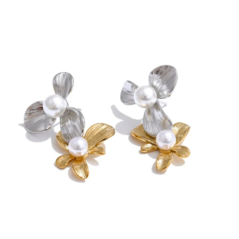 Boucles d'Oreilles Fleur Élégante