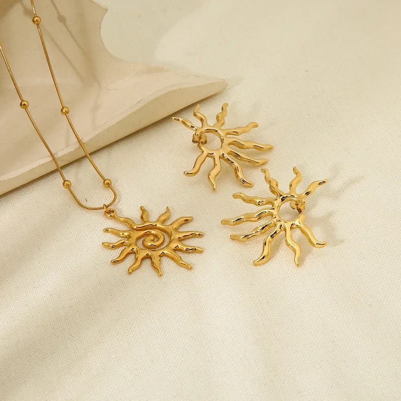 Vintage Jewelry New Arrival Stainless Steel Waterproof Hollow Irregular Sun Shaped Pendant Necklace Studs Earrings for Women