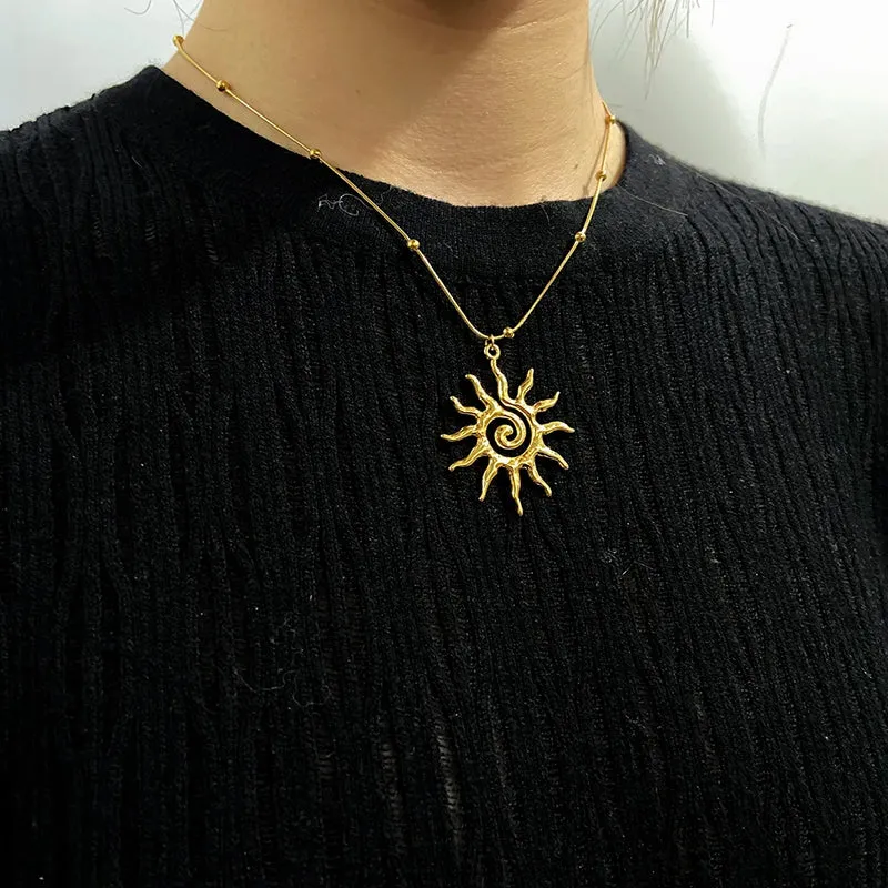 Vintage Jewelry New Arrival Stainless Steel Waterproof Hollow Irregular Sun Shaped Pendant Necklace Studs Earrings for Women