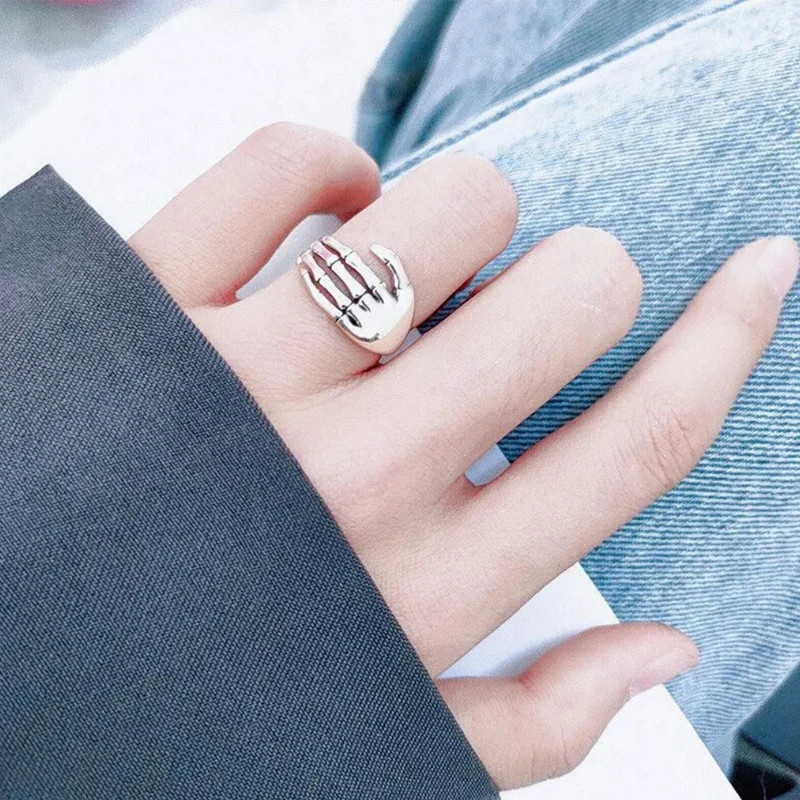 Bague Main Squelette
