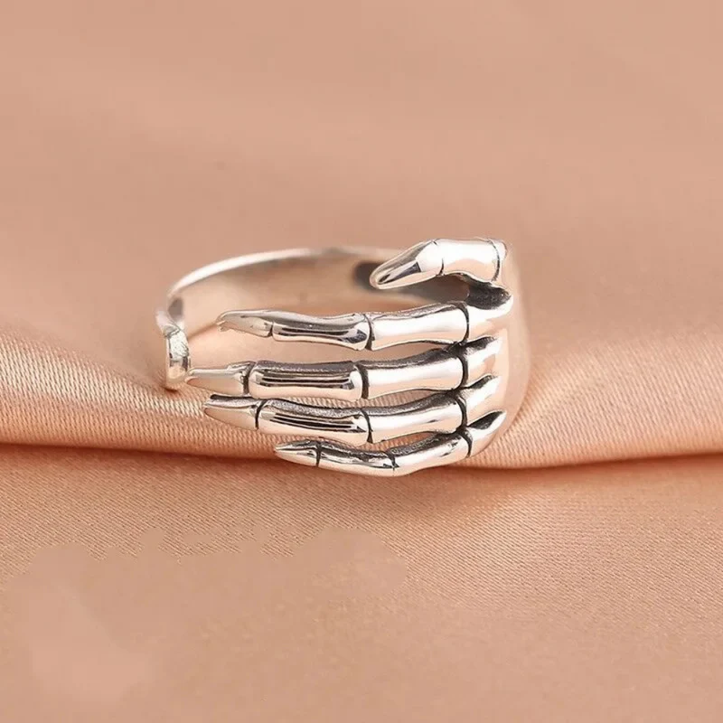 Bague Main Squelette