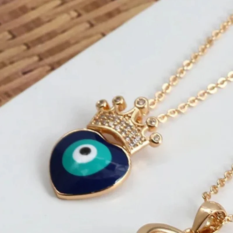 Collier Œil Couronne