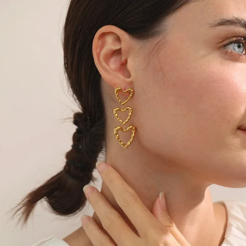 Boucles d'Oreilles Trois Cœurs