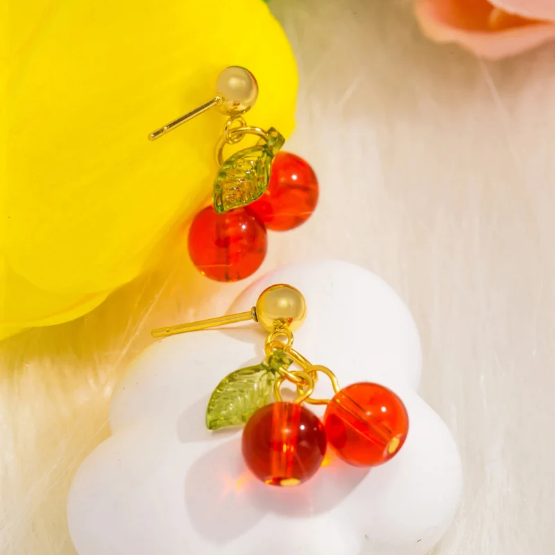 Boucles d'Oreilles Cerise Résine