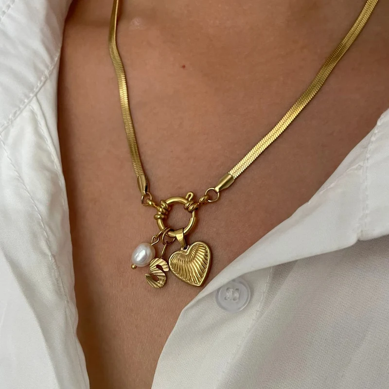 Collier Charms Lettre R