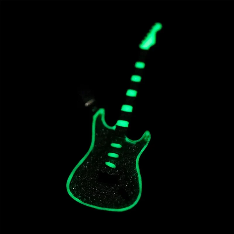 Collier Guitare Fluorescente