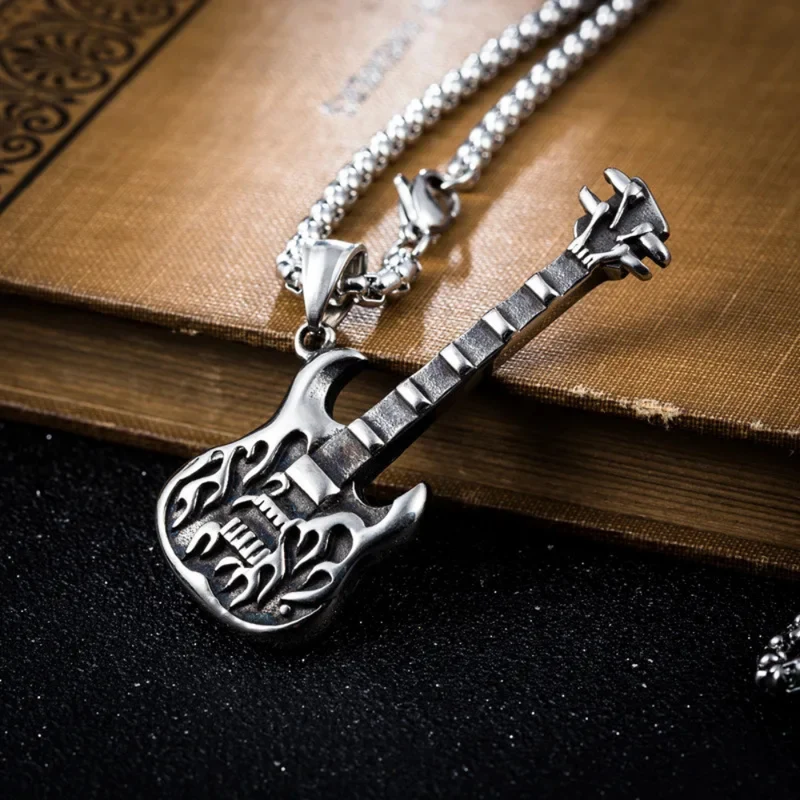 Collier Guitare Flamme