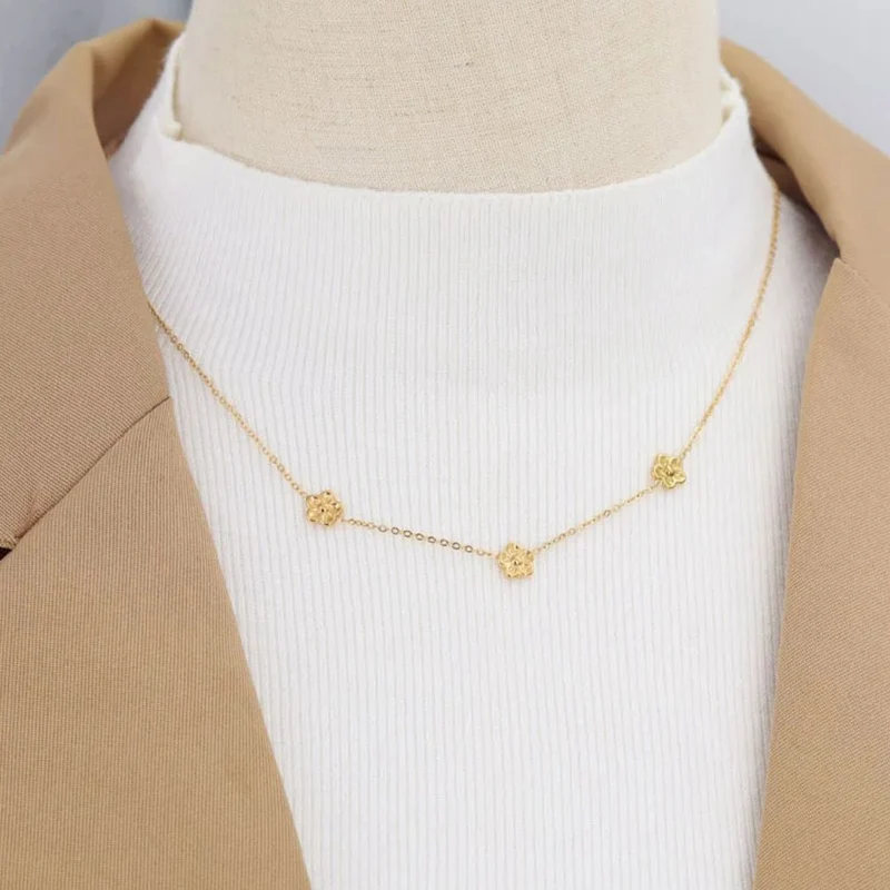 Collier Fleur Discret