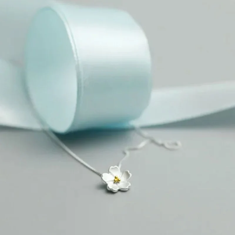 Collier Fleur Nacre