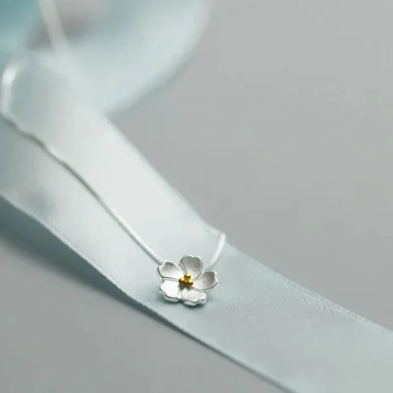 Collier Fleur Nacre