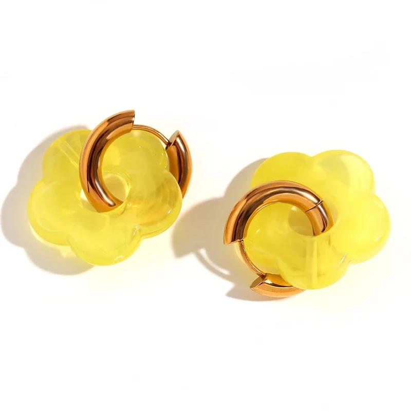 Boucles d'Oreilles Fleur Résine