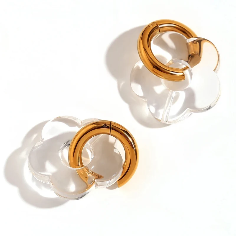Boucles d'Oreilles Fleur Résine