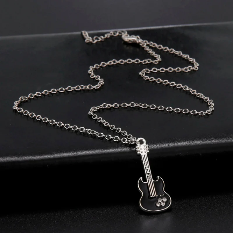 Collier Guitare Noire