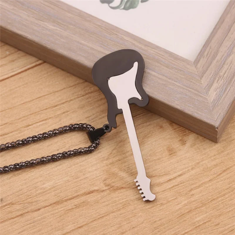 Collier avec Guitare