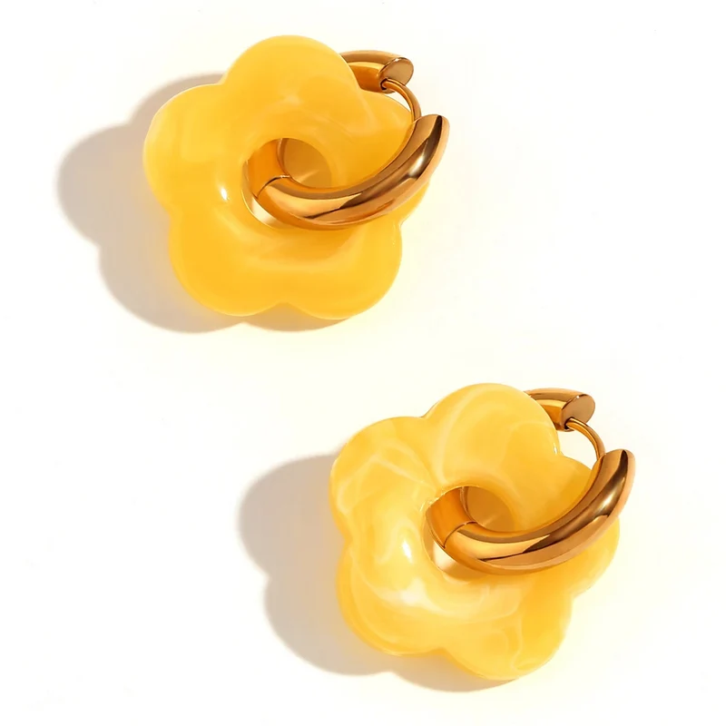 Boucles d'Oreilles Fleur Résine Jaune
