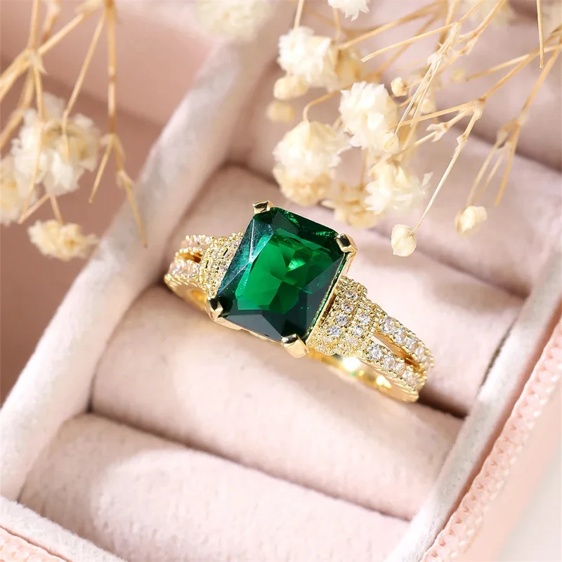 Bague Or et Gros Saphir Vert