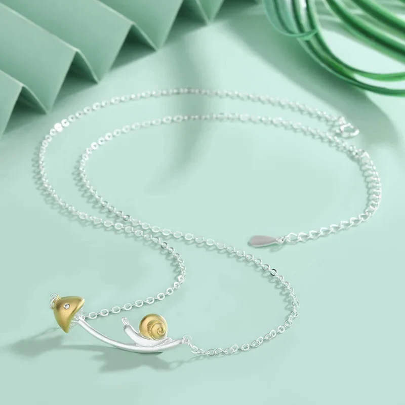 Collier Escargot sur Champignon