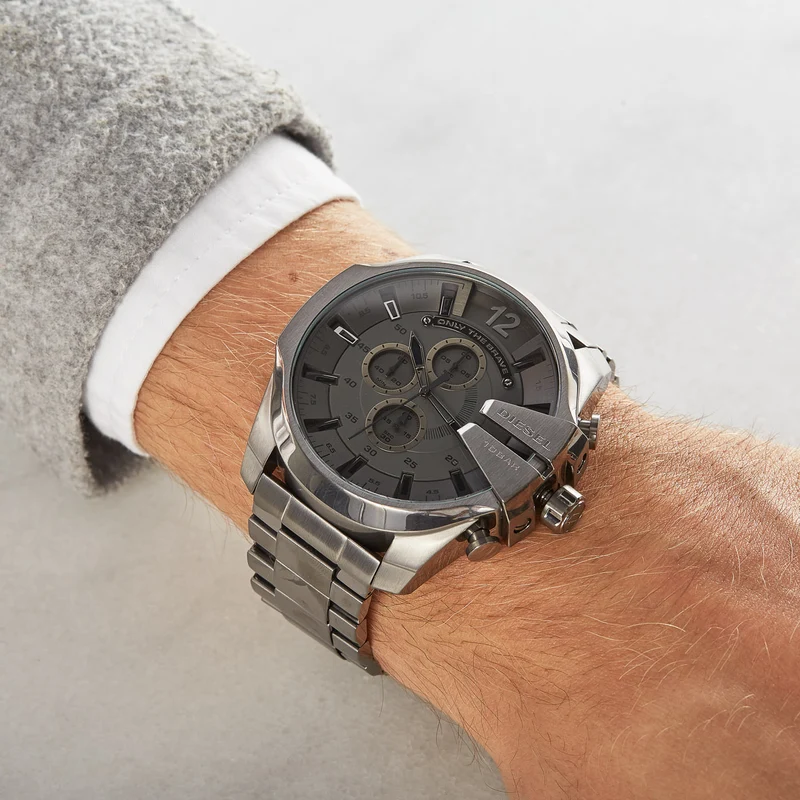 Diesel Mega Chief Hommes Montre Gris DZ4282