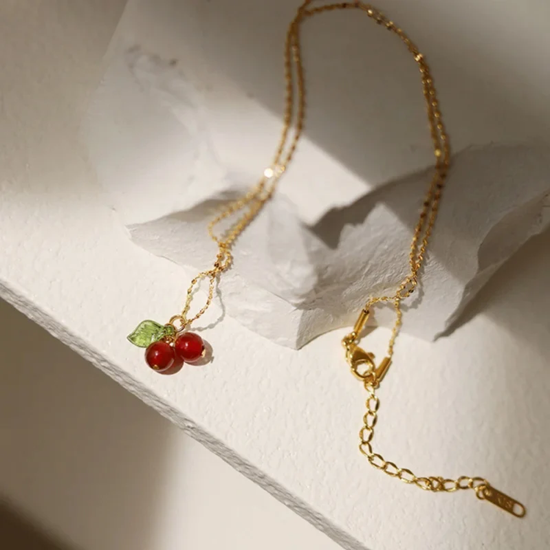 Collier Cerise Doré