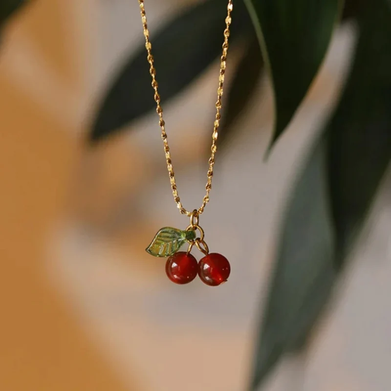 Collier Cerise Doré