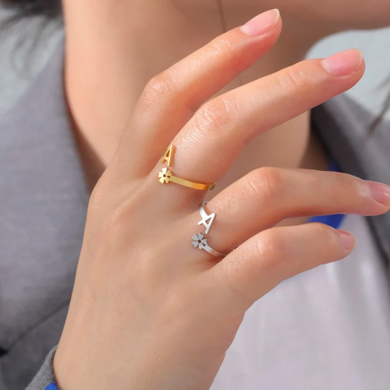 Bague Initiale K Fleur
