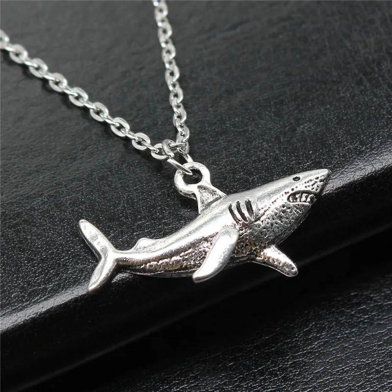 Collier Requin Acier Inoxydable
