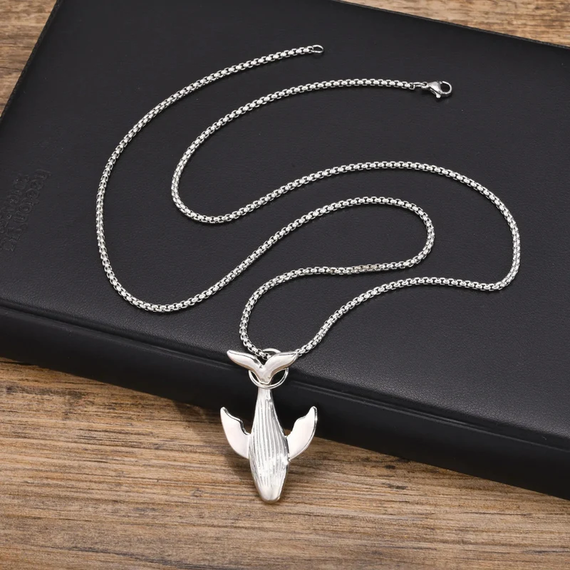Collier Baleine Homme