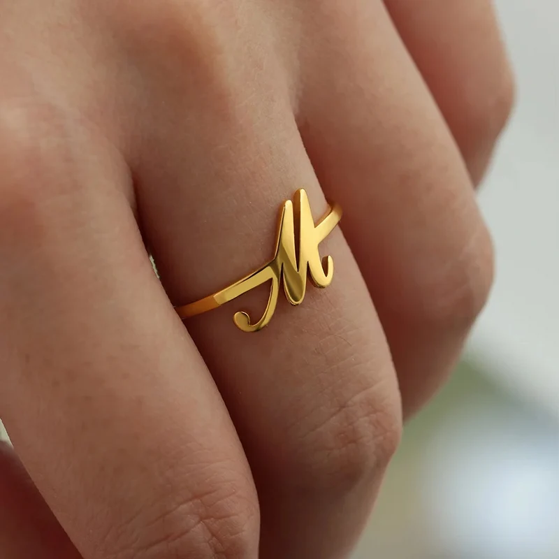 Bague Initiale Femme