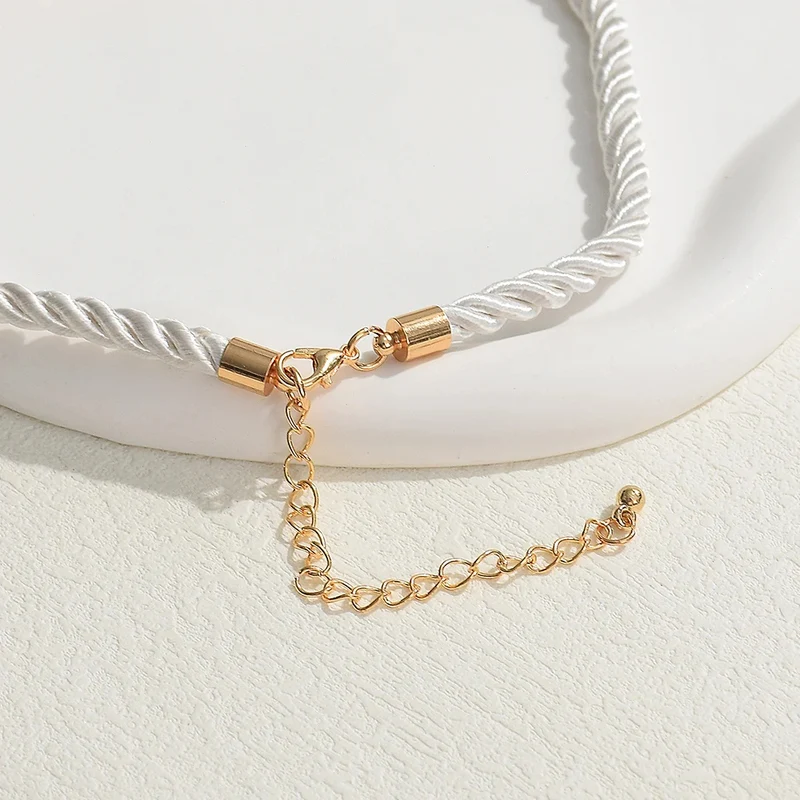 Collier Escargot Corde Blanche