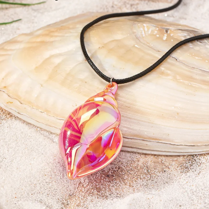 Collier Escargot Design
