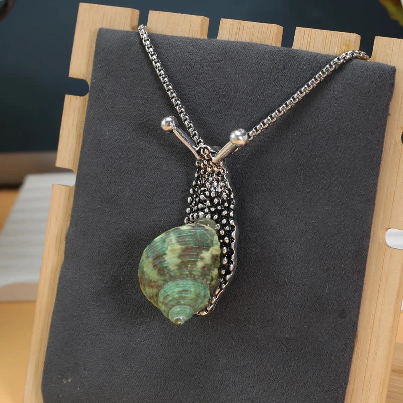 Collier Imitation Escargot