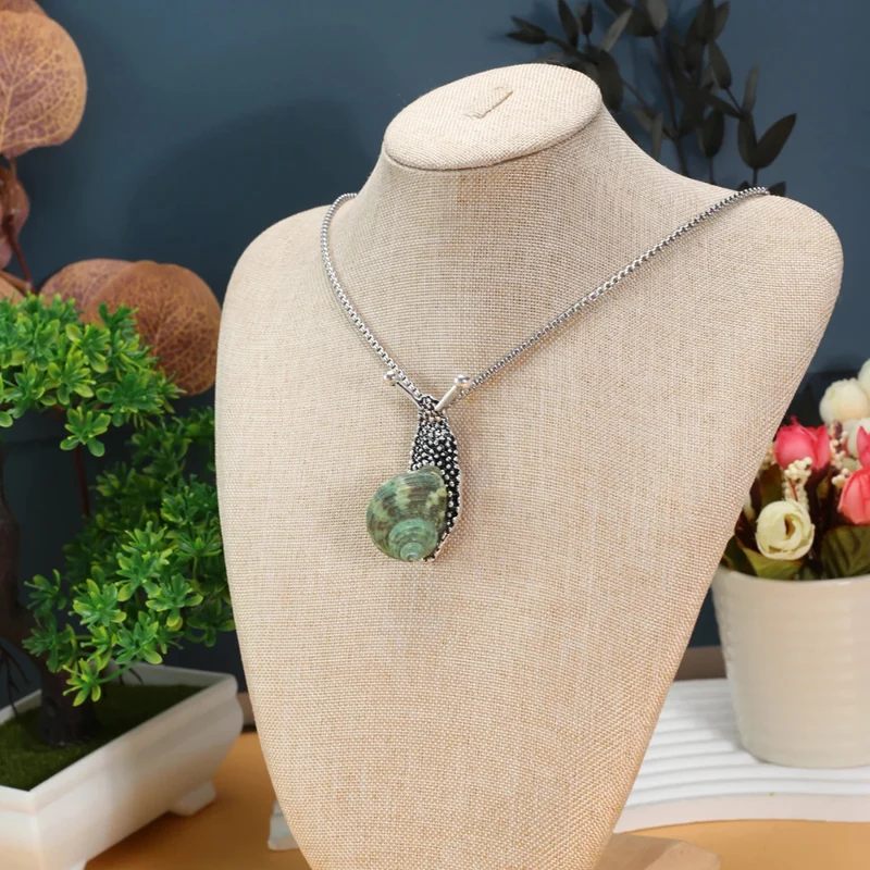 Collier Imitation Escargot