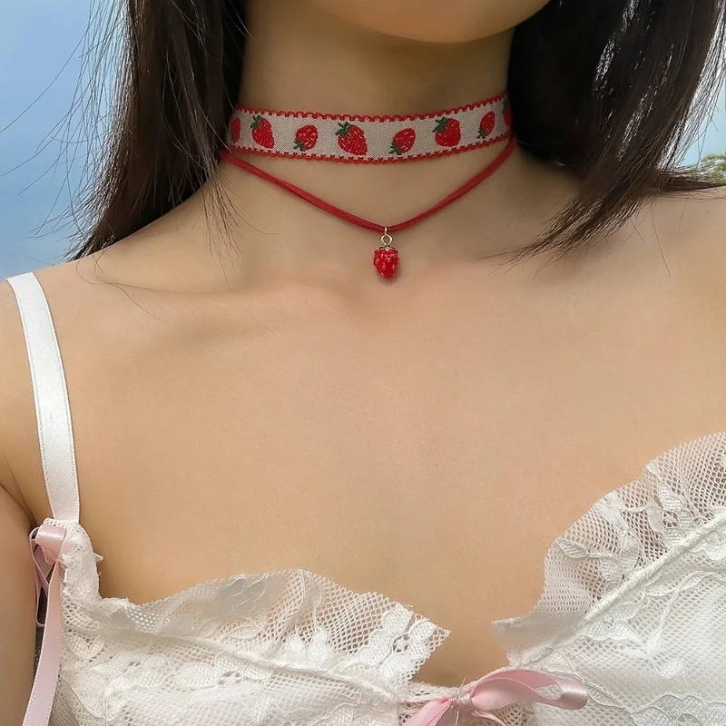 Collier Fraise Bandeau