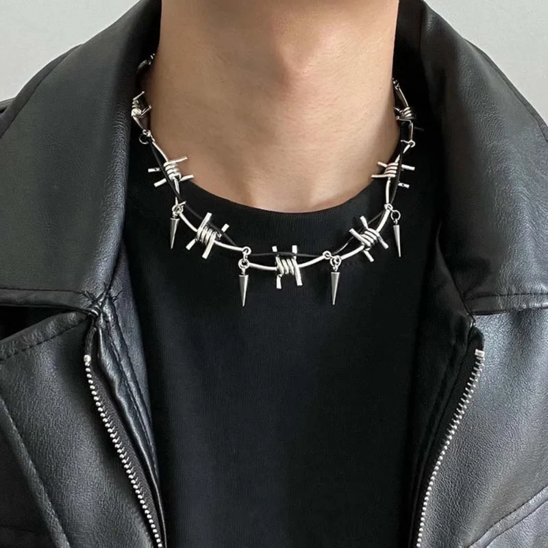 Collier Barbelé