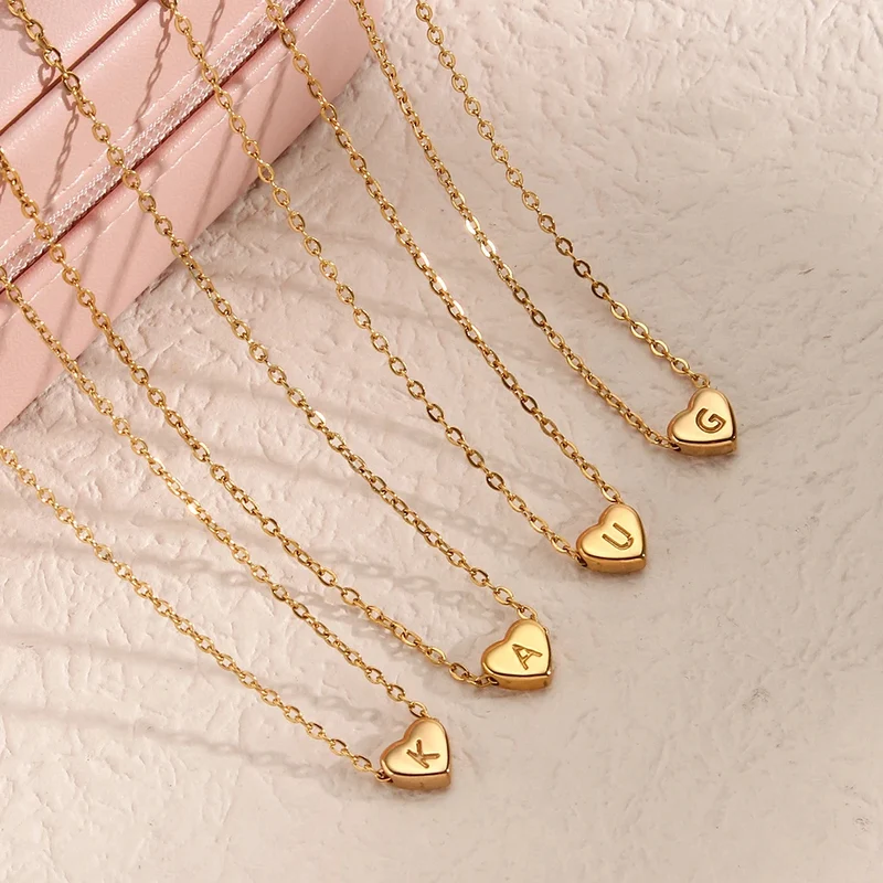 Collier Initiale V Cœur